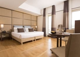 The Independent Hotel 2