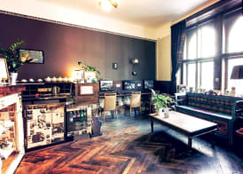 Sir Toby's Hostel 2