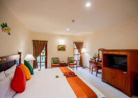 Phuket Leelavadee Hua Ting Resort 3