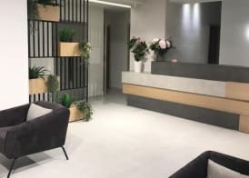 The City Hotel & Suites 4