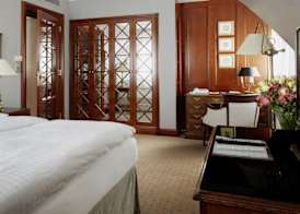 Schlosshotel Berlin 3