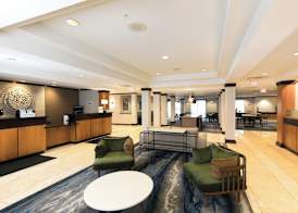 Fairfield Inn & Suites by Marriott Milwaukee Airport 4