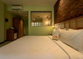 Fourteen Roses Boutique Hotel, Kuta 4