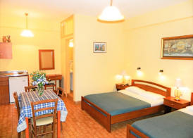 Zorbas Beach Village Hotel 4