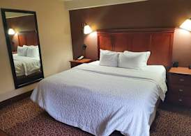 Independents Mcknight Hotel 3