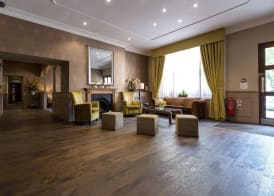 Phoenix Hotel 5