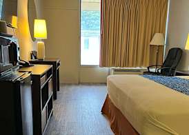 Travelodge by Wyndham Carlisle North 4