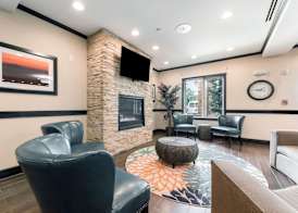 La Quinta by Wyndham Auburn 5