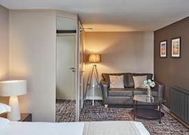 The Ranald Hotel 3