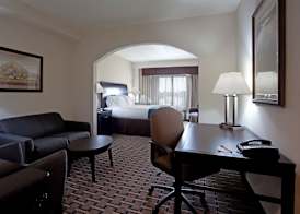 Holiday Inn Express & Suites HOPE MILLS-FAYETTEVILLE ARPT by IHG 4