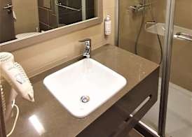 Golden Tulip Kassel Hotel Reiss 3