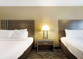 SureStay Plus Hotel by Best Western Sacramento North 4