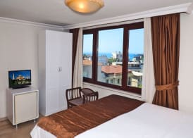The Sunrise Hotel 4
