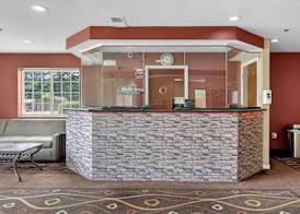 HomeTown Inn & Suites 2