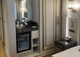 Manors Hotel Old City 5