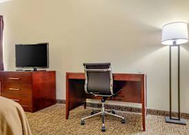 Quality Inn & Suites Olde Town 4