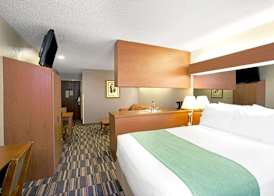 Microtel Inn & Suites by Wyndham Cherokee 5