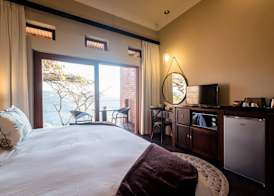 Hilton Bush Lodge & Function Venue 4