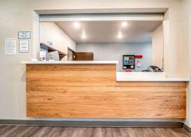 WoodSpring Suites Naples West 3