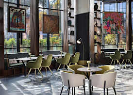 Paragraph Freedom Square, a Luxury Collection Hotel, Tbilisi 4