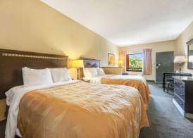 Mi Casa Hotel 5