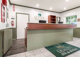 Quality Inn & Suites Bainbridge Island 2