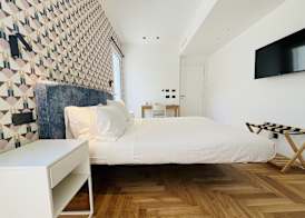 Marina Boutique Rooms 5