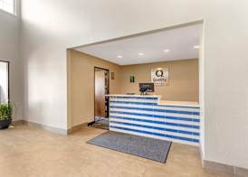 Quality Inn Chesterton near Indiana Dunes National Park I-94 3