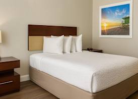 Days Inn by Wyndham Bradenton I-75 5