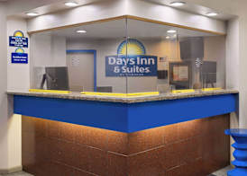 Days Inn & Suites by Wyndham Albany 2