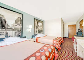 Super 8 by Wyndham San Antonio/Fiesta 5