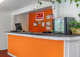 Econo Lodge Lee - Great Barrington 2