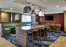 Fairfield Inn by Marriott Rochester East 2