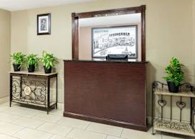 Super 8 by Wyndham Springfield East 3