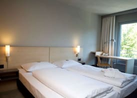 ATLANTIC Hotel Universum 5