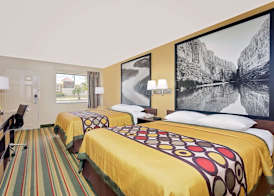 Super 8 by Wyndham Byron/South Macon 5
