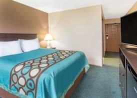 Super 8 by Wyndham Austin MN 5
