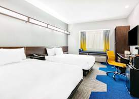 Microtel Inn & Suites by Wyndham Austin Airport 4