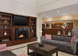 Ramada by Wyndham Elizabethtown 2