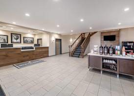 Country Inn & Suites by Radisson, Findlay, OH 3