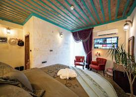 Abra Stone House 4