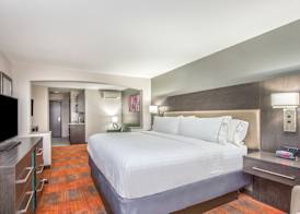 Holiday Inn Express & Suites Shawnee - Kansas City West by IHG 3
