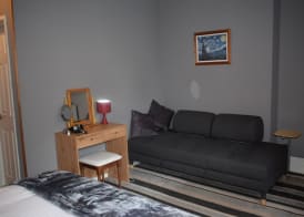 Torwood House 4