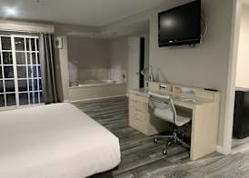Wave Hotel Manhattan Beach 5