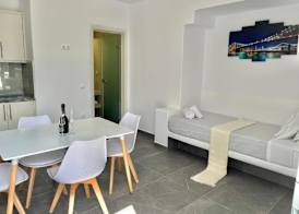 Crystal Suites 5