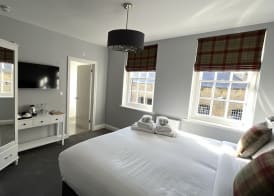 Dockers Inn 5