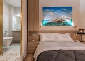 Koukaki Luxury Suites 4