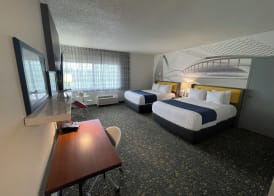 St. Louis Airport Hotel 4