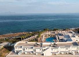 Mammis Beach Hotel 4