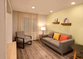 WoodSpring Suites Houston Northwest 4